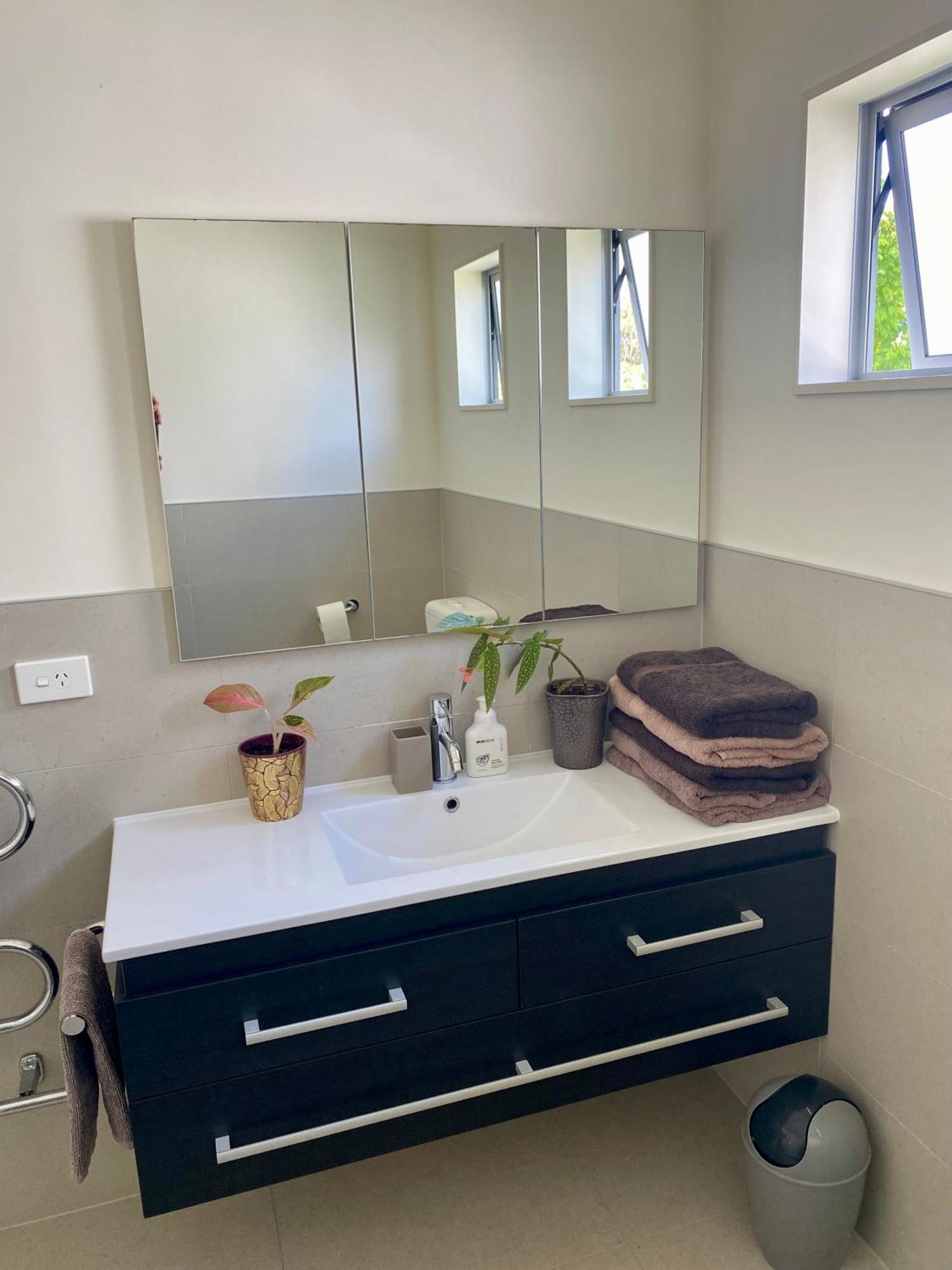 Springfield Garden - 4 Double Bedrooms Auckland