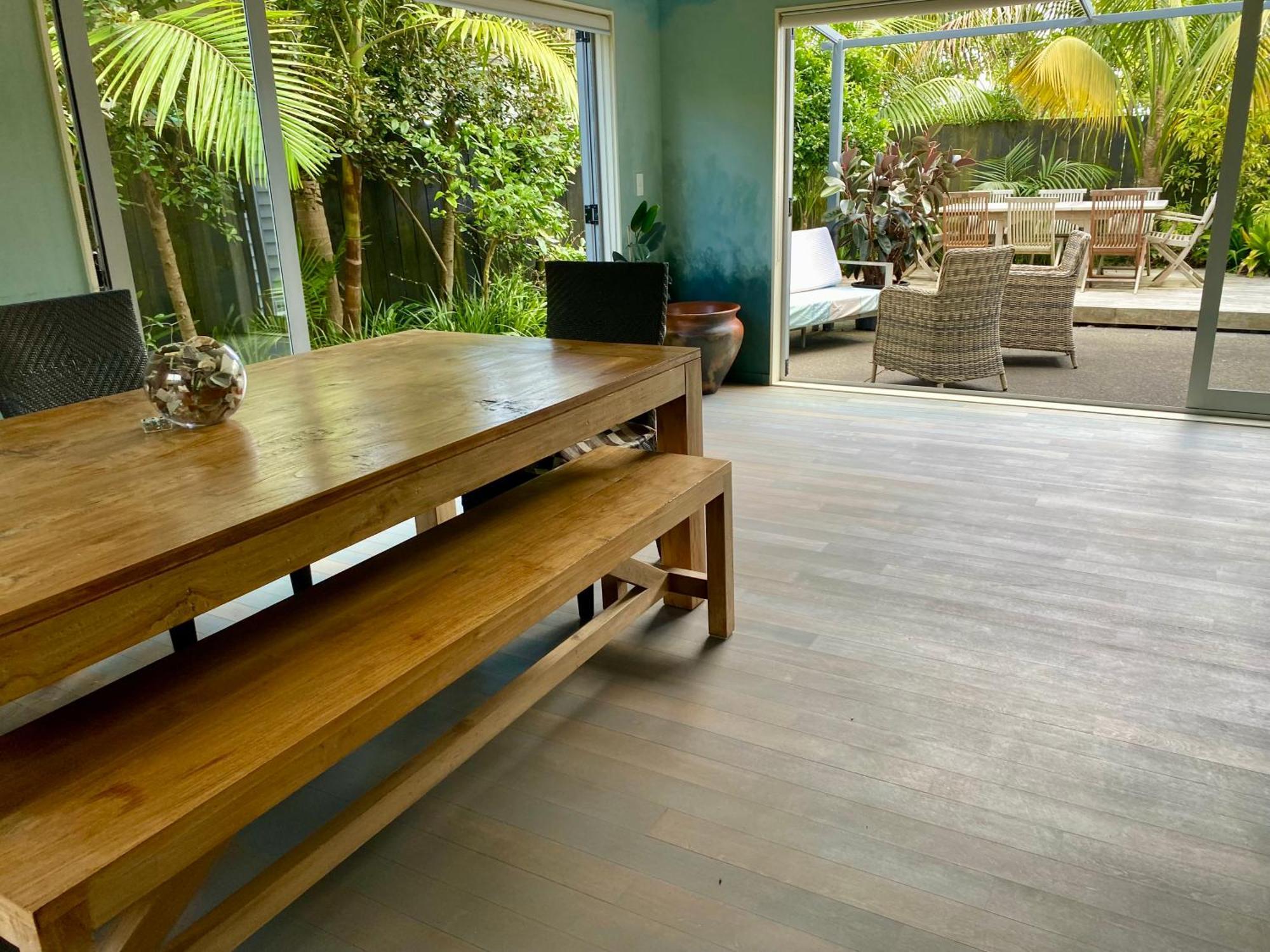 Springfield Garden - 4 Double Bedrooms Villa Auckland